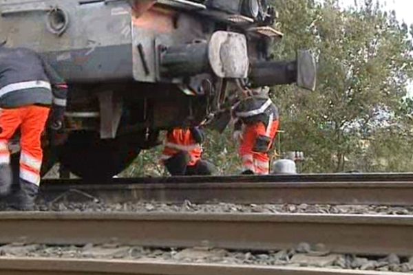 La circulation des trains a été interrompue dans les deux sens pendant une heure, à Béziers.
