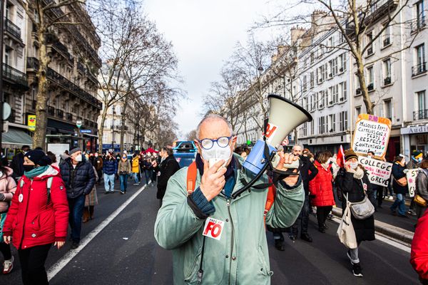 Jeudi 13 janvier, une importante grève et des manifestations avaient réunies des dizaines de milliers de personnes.