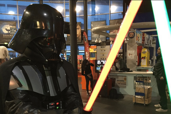 Dark Vador dans un cinéma de Bordeaux le 16/12/2015