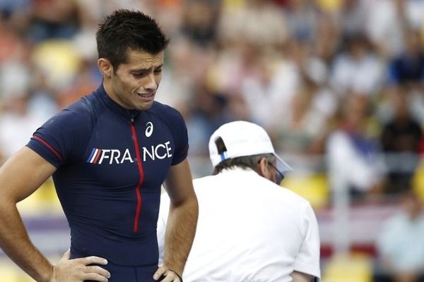 Plus qu'une déception...une grande tristesse pour Valentin Lavillenie, éliminé rapidement de la finale des mondiaux d'athlétisme de Moscou