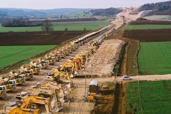 5000 emplois ont été générés par la construction de la LGV entre Tours et Bordeaux