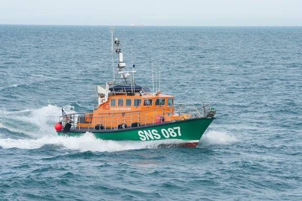 Le SNS 087, aussi nommé le Jean Bart 2, est un canot "tous temps" du CROSS Gris-Nez qui a été envoyé pour sauver les deux plongeurs.