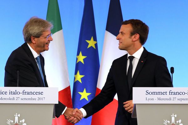 Emmanuel Macron et Paolo Gentiloni lors du 34ème sommet franco-italien le 27 septembre 2017 à Lyon