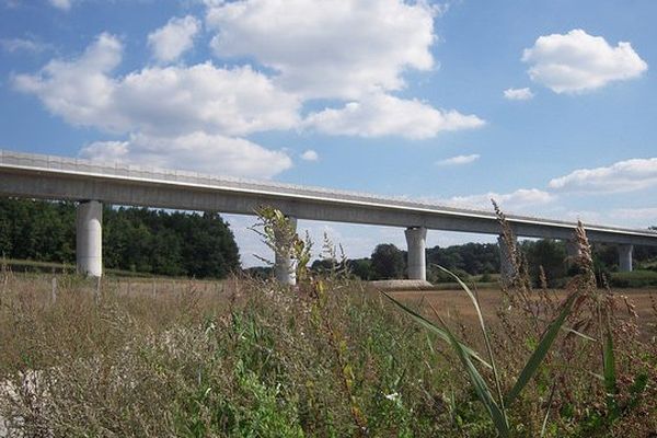 Viaduc de la LGV à Nersac (16)