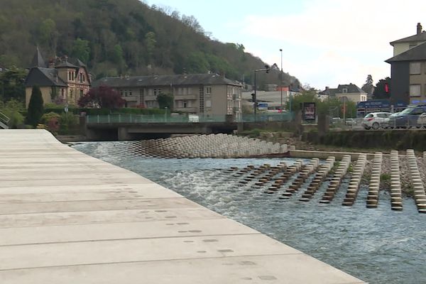 Le couloir pour les truites et les saumons à Pont-Audemer