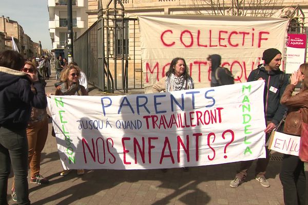 Les professeurs ne bloquaient pas l'accès aux épreuves, mais entendaient bien continuer à protester contre la réforme des retraites, mais aussi contre la réforme du "bac Blanquer".