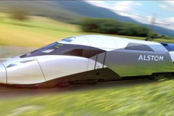 La méga-commande de TGV du futur passée par la SNCF à Alstom devrait, selon la direction du groupe, permettre au site de Tarbes de maintenir l'emploi pendant une décennie.