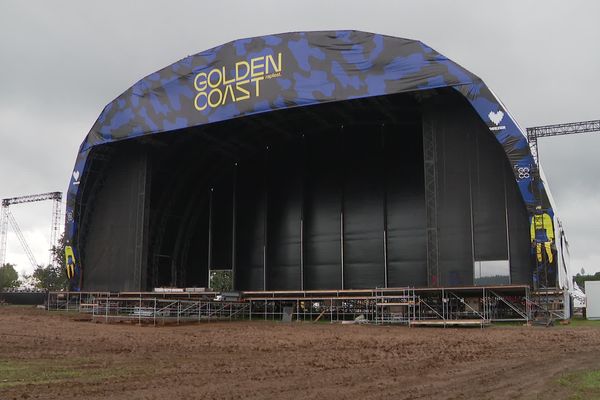 Les derniers préparatifs pour le Golden Coast ont lieu sous la pluie