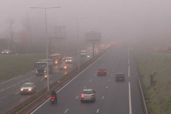 Le trafic était fluide ce jeudi 5 décembre sur l'A13 aux abords de Versailles. 