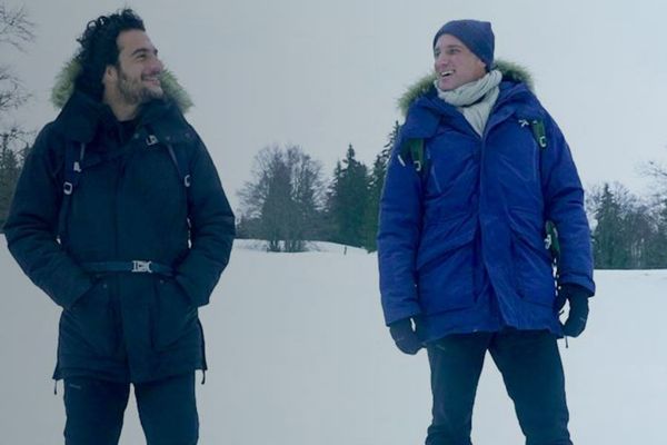 Amir et Raphaël de Casabianca, dans le Jura, pour l'émission "nos terres inconnues".