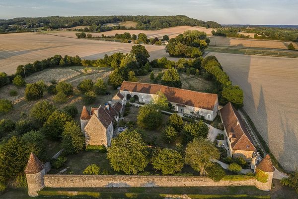 Dans l'Orne, au coeur du Perche à  à Boissy-Maugis, le Manoir de la Moussetière bénéficiera d'un temps éclairci dans la matinée de ce SAMEDI.