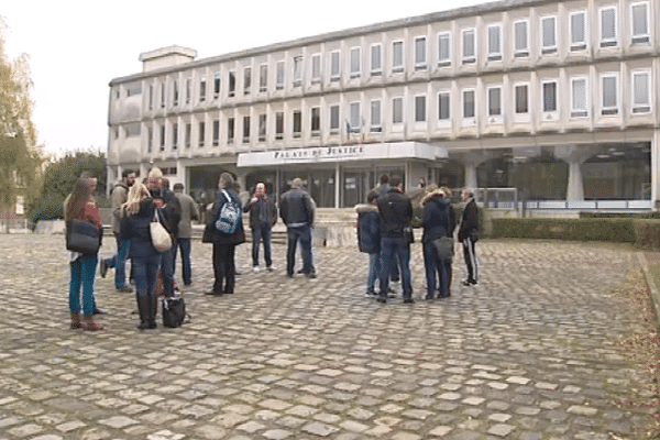 Manifestation de policiers à Beauvais