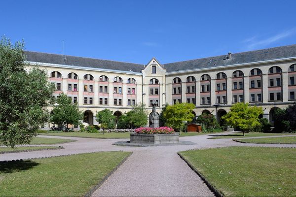 La prison de Rennes, où est détenue la septuagénaire qui vient de se voir accorder la grâce présidentielle d'Emmanuel Macron.