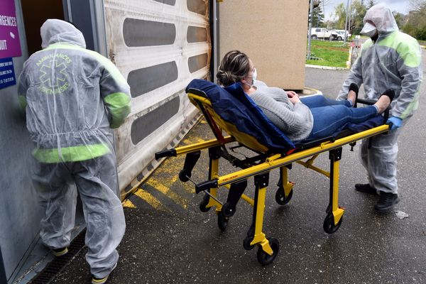 Quel est le traitement pour soigner le coronavirus ? Voici l'une des questions auxquels France 3 Occitanie vous apporte des éléments de réponses. 