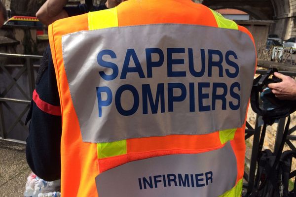 Les trois victimes ont été prises en charge par les sapeurs-pompiers de l'Ain avant d'être hospitalisées.