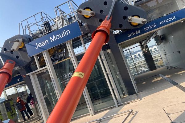 La station Jean Moulin du téléphérique de Brest dans le Finistère.