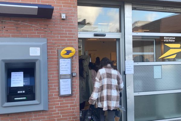 Le bureau de poste du quartier des Izards à Toulouse a été victime d'un casse ce lundi matin.