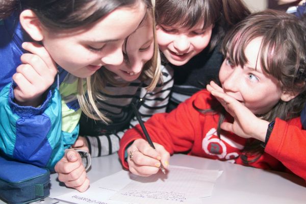 Quand on est jeune, on apprend progressivement à se construire en tant que citoyens. 