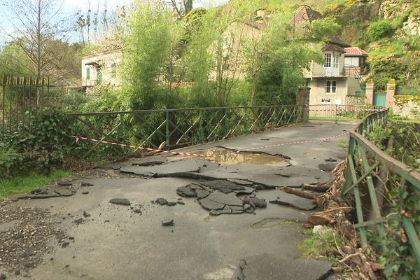 Le pont de Garsso a été partiellement détruit, le 2 avril 2024, à Bellac.