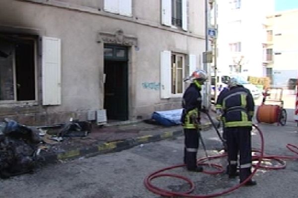 Les pompiers ont oeuvré toute la matinée.