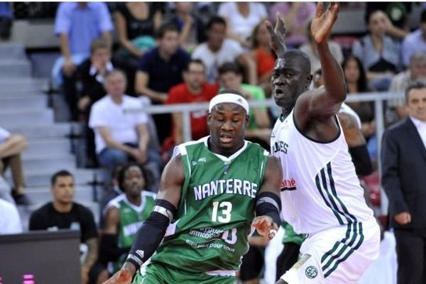 SALLE DE LA KINDARENA A ROUEN - Trophée des champion à Rouen : Nanterre - Limoges