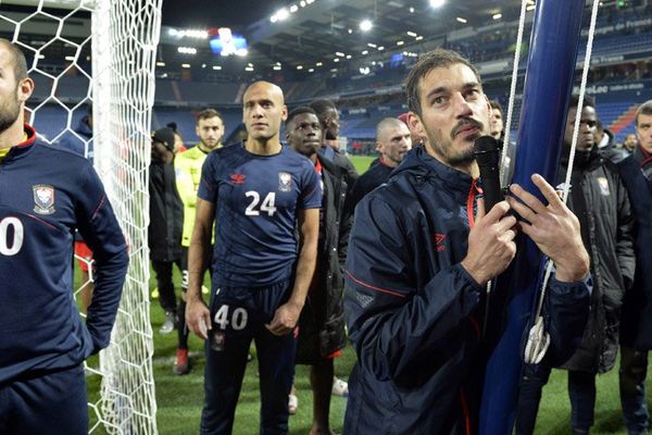 Nicolas Seube a pris la parole ce vendredi soir après le match pour tenter de calmer les supporters, très remontés