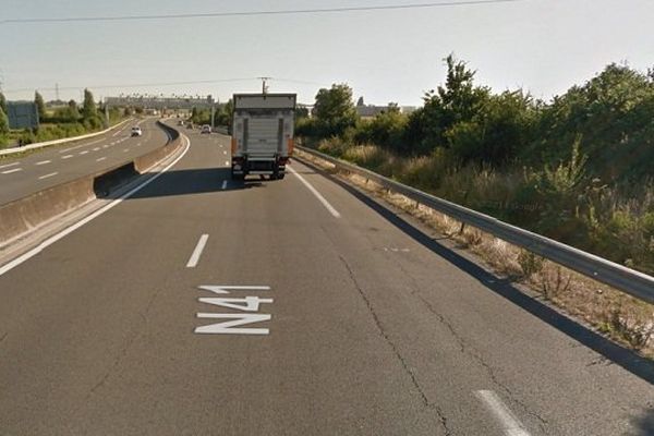 L'accident a eu lieu sur la RN41 au niveau de Santes, dans le sens La Bassée - Lille. 