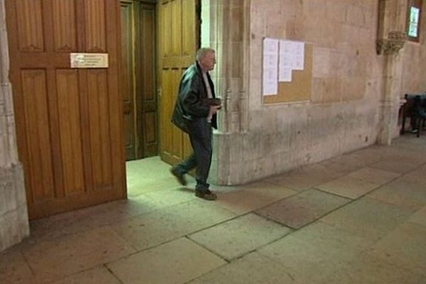 Marcel Lechien sort -libre- du tribunal de Rouen le 13 mai 2013