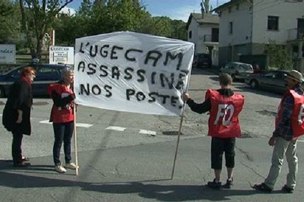 Les personnels de santé ont manifesté contre le déménagement de la maison d'accueil spécialisée de Saillagouse.