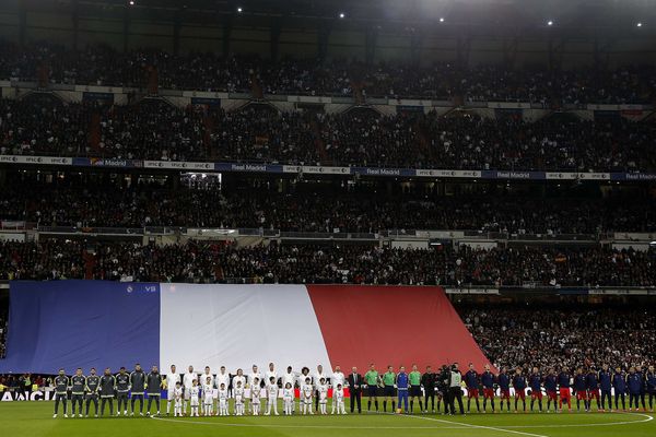 L'hommage aux victimes des attentats de Paris, en ouverture du match Real Madrid-Barcelone, le 21 novembre 2015.