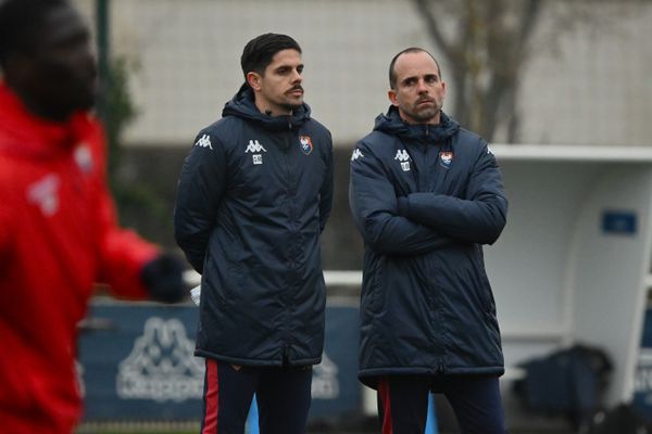 Guilherme Ramos et Bruno Baltazar ont dirigé leur première séance d'entraînement au lendemain de leur nomination à la tête de l'équipe première du SM Caen.