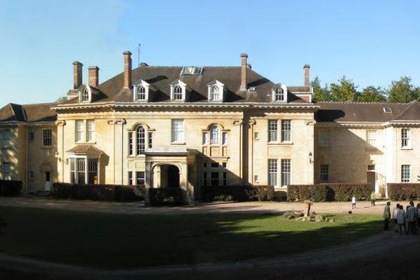 L'un des trois châteaux du domaine.