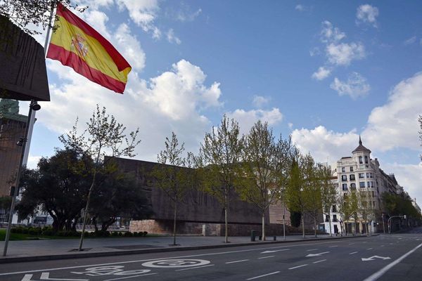 Le centre ville de Madrid vidé de ses habitants, qui comme les Français sont en confinement.