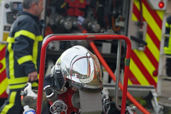 Une vingtaine de sapeurs-pompiers ont été mobilisés ce jeudi matin sur un feu d'habitation à Bénarville