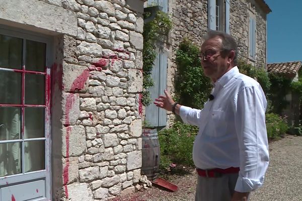 Environ 150 élus et citoyens se sont rendus à Montjoi dans le Tarn-et-Garonne ce samedi 24 juin pour un rassemblement en soutien au maire Christian Eurgal victime d'agressions et de cyberharcèlement.