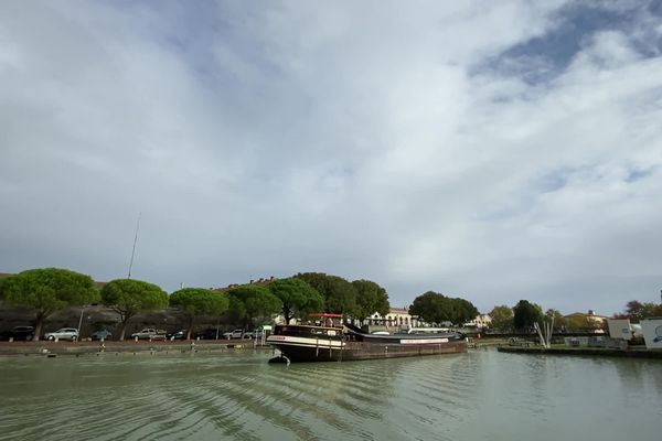 Le canal du midi a fermé lundi 6 novembre, deux mois plus tôt que la normale.