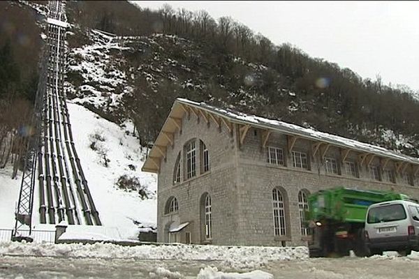 L'usine électrique d'Eget, dans les hautes-Pyrénées, en vallée d'Aure