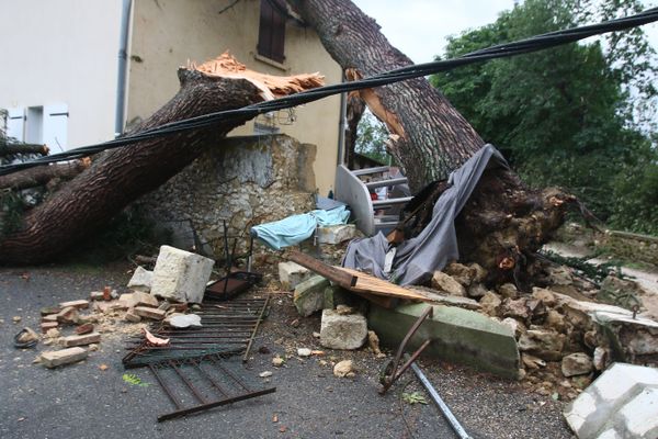 Dégâts des orages à Vic-Fezensac dans le Gers.