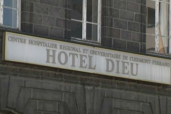 Le conseil de surveillance du CHU de Clermont-Ferrand vient de donner son accord pour la signature d'une promesse de vente de l'Hôtel-Dieu s'opposant ainsi à l'avis du maire, Serge Godard.