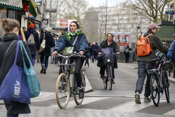 Trente nouveaux kilomètres de pistes cyclables ont été aménagé à Paris pour les Jeux Olympiques.