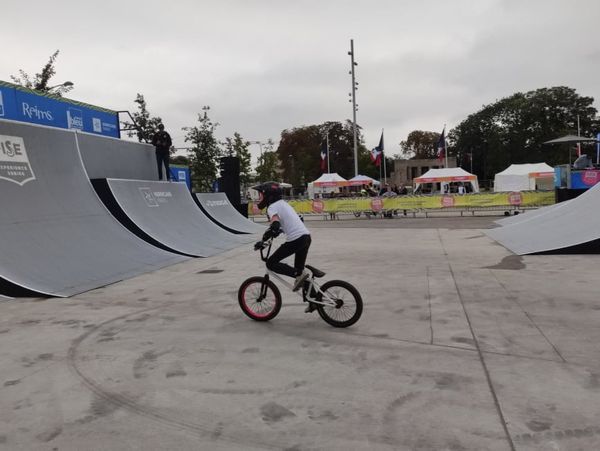 Houravian lors de la finale de la catégorie des moins de 14 ans au FISE de Reims