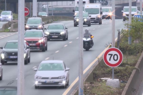 Des élus de Seine-Saint-Denis demandent l’abaissement de la vitesse à 50 Km sur L'A3 et l'A86, 2 autoroutes urbaines.