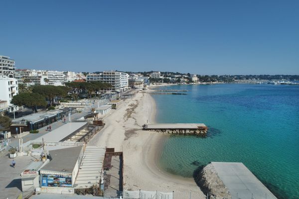 Selon des chercheurs européens, la montée des eaux sur la Côte d'Azur pourrait être plus rapide et plus importante que prévu.