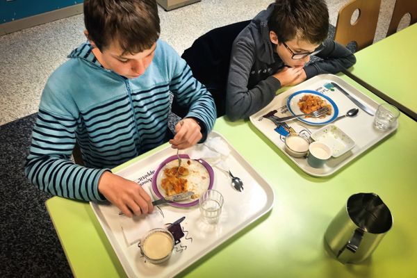 300 élèves déjeunent tous les jours à la cantine du collège Albert Camus de Moulins-lès-Metz