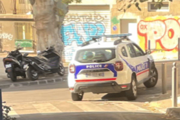 56 pv de la même policière, ça fait beaucoup.