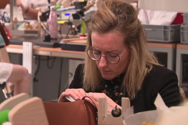 Ces artisans en devenir sont un véritable vivier pour les manufactures du groupe Hermès.