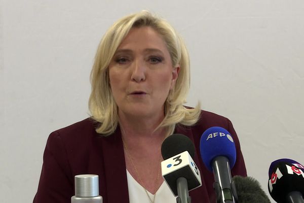 Marine Le Pen à Vernon, mardi 12 avril 2022.