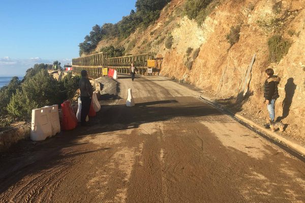 Le pont mobile installé sur la route de Farinole, le 18 décembre 2016 