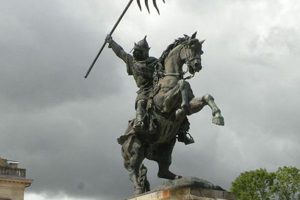 Monument dédié à Guillaume le Conquérant à Falaise