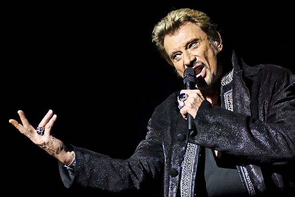 A près de 70 ans la star poursuit son tour et attire toujours autant de fans